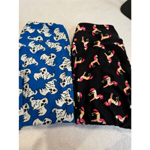 Women’s 2 pairs LuLaRoe ￼leggings unicorn/black & ghost/blue one size (2-10) EUC